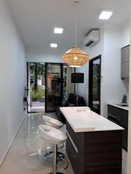 d'Nest (D18), Condominium #462974531